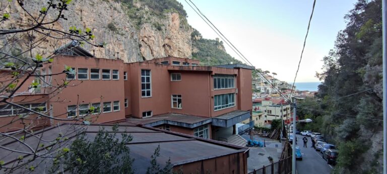 Amalfi, scuola di via Casamare: aggiudicata la gara per i lavori