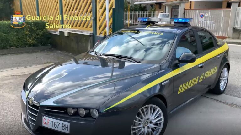 Salerno, Guardia di Finanza sospende Luogotenente