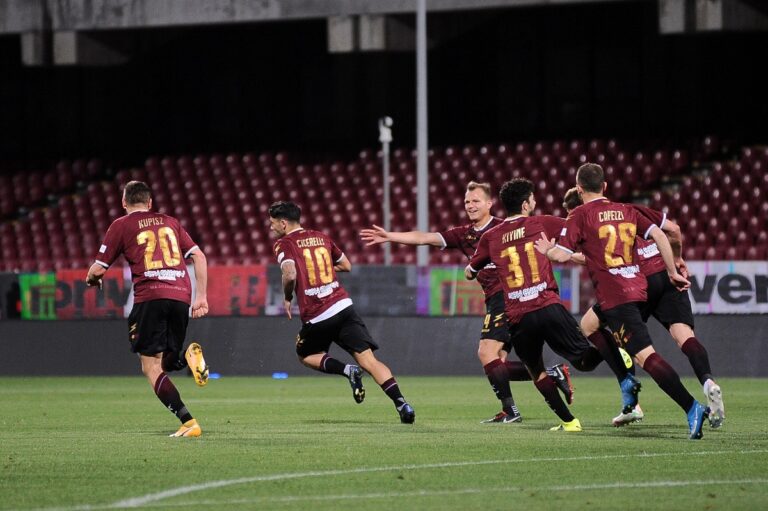 Salernitana-Frosinone 1-0: una vittoria per continuare a sognare