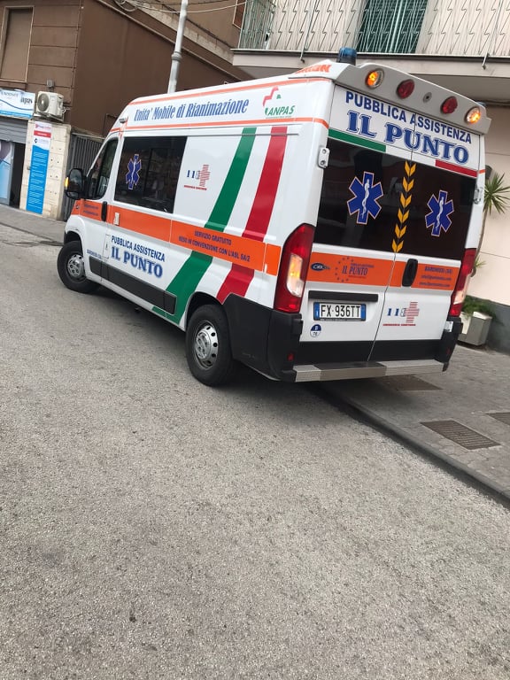 Salerno, donna morta in casa in Via Gonzaga