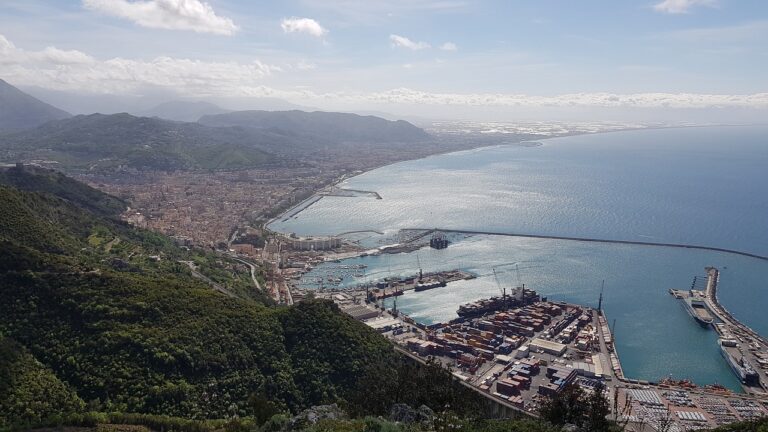 Salerno, tra le ultime città in Italia per la qualità della vita: la classifica