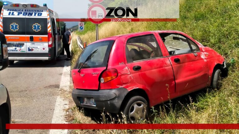 Fisciano, auto si ribalta più volte in autostrada. Immediati i soccorsi