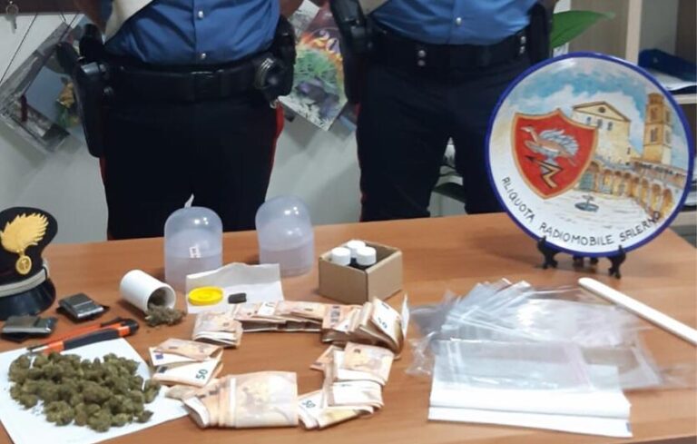 Salerno, arrestato 38enne con marijuana ed hashish in casa