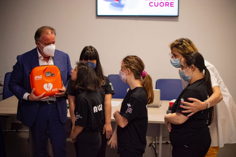 La Fondazione Picentia dona un defibrillatore all’Asd Popilia