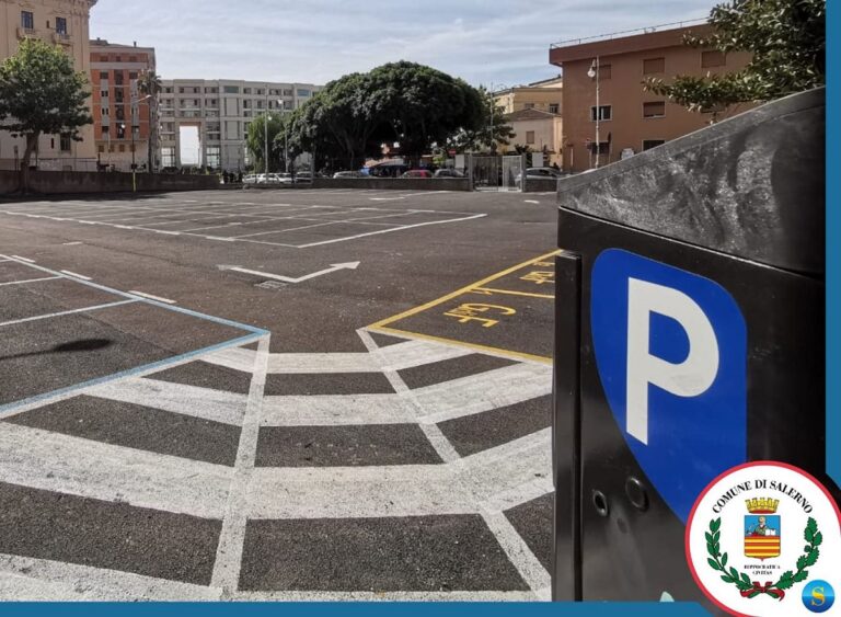 Salerno, nuovi orari per il parcheggio di Via Porto