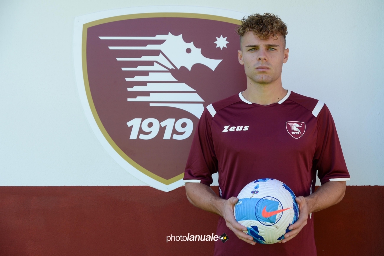 Vergani è un calciatore della Salernitana