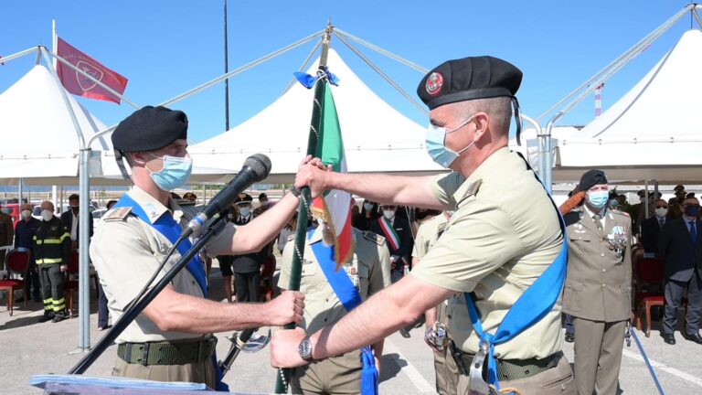 Reggimento “Cavalleggeri Guide”: cambio del comandante a Salerno