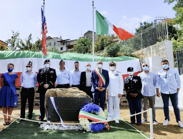 Montecorvino Rovella, inaugurato monumento ai soldati americani