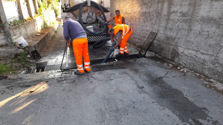 Cava de’ Tirreni: iniziati i lavori di pavimentazione stradale