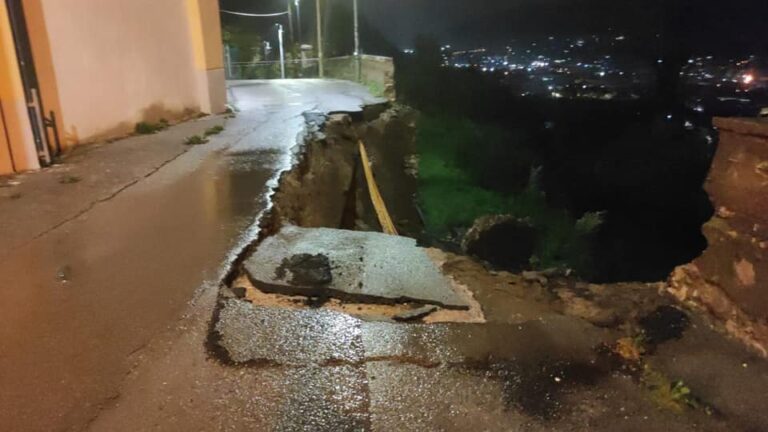 Cava de’ Tirreni, frana in via Bonazzi: strada chiusa