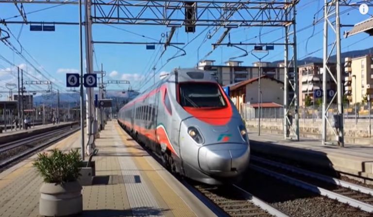 Salerno, manca personale a bordo dei treni a causa del Covid