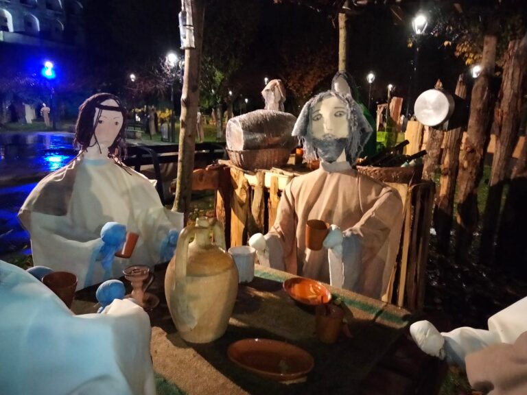 Baronissi, inaugurato in città il “Presepe del Ciliegio”