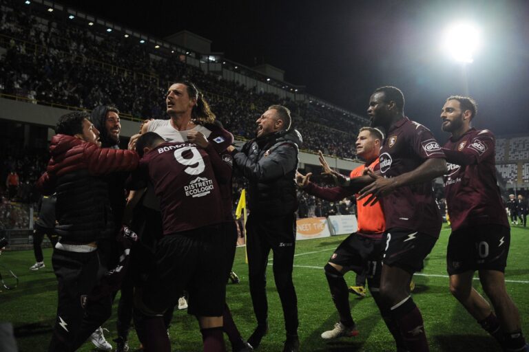 Salernitana-Milan 2-2: acrobazia di Bonazzoli e 1 punto micidiale