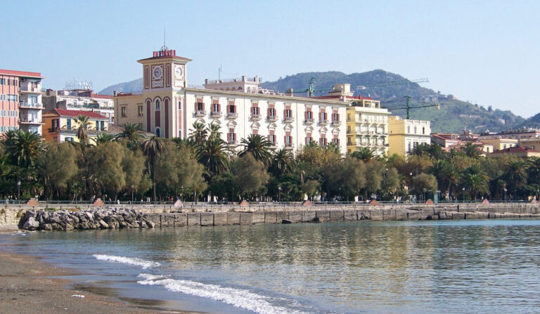 Elezioni presidente Provincia di Salerno: è il giorno del voto