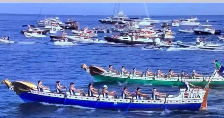 Amalfi vince la regata storica, città in festa