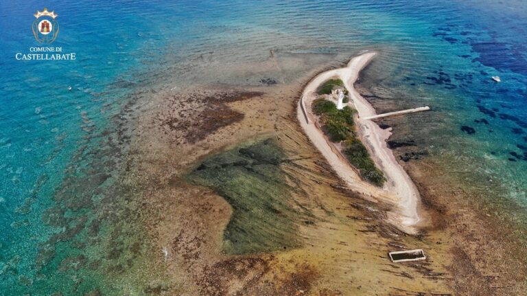 Castellabate: per il National Geographic la spiaggia di Santa Maria è tra le più belle d’Italia