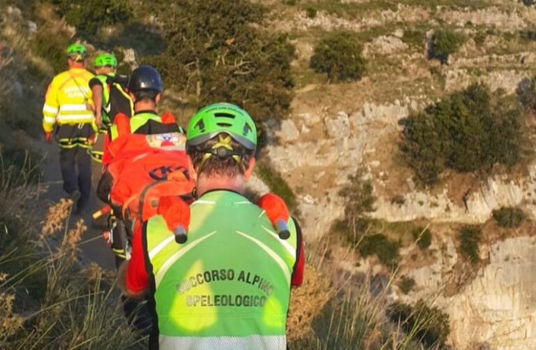 Infortunio sul Sentiero degli Dei. Soccorso escursionista