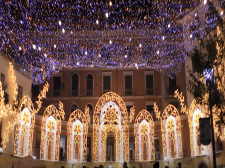 Salerno, Luci D’Artista: programmata alle 17:00 l’accensione delle luminarie