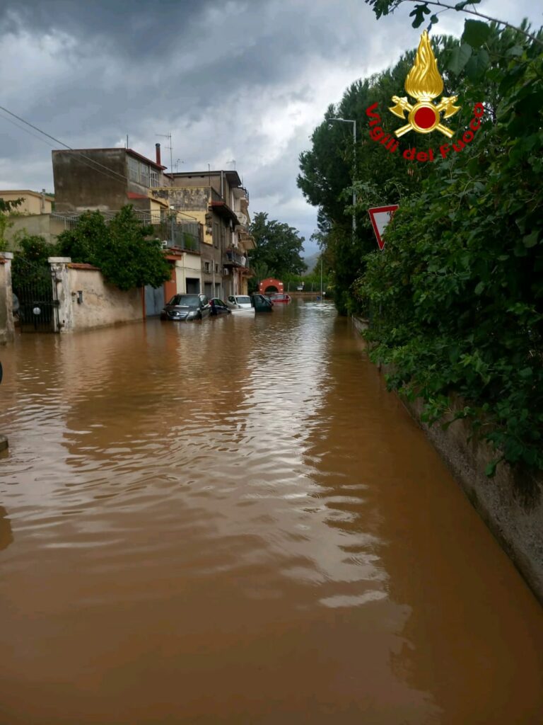 Maltempo: provincia di Salerno colpita da nubifragi