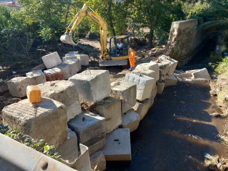 Roccapiemonte: iniziati i lavori di al canale in Via Fratellanza