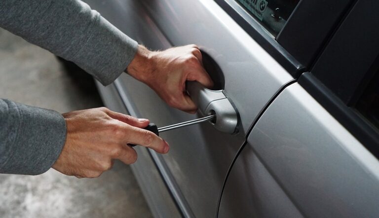 Furti di auto tra Costiera e Valle del Sele: 3 arresti